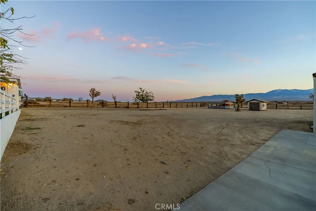 18650 E Palmdale, Palmdale, California 93591 home-pic-51