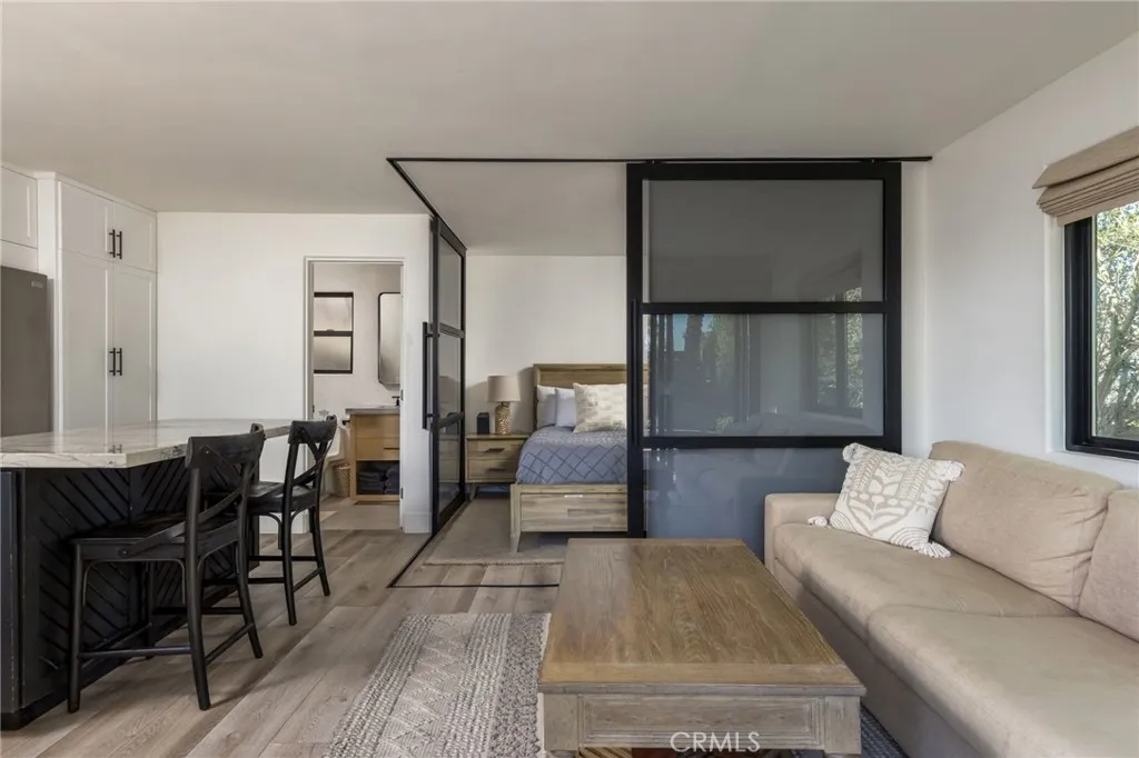 801 N Pacific Street, Oceanside, California 92054 home-pic-12