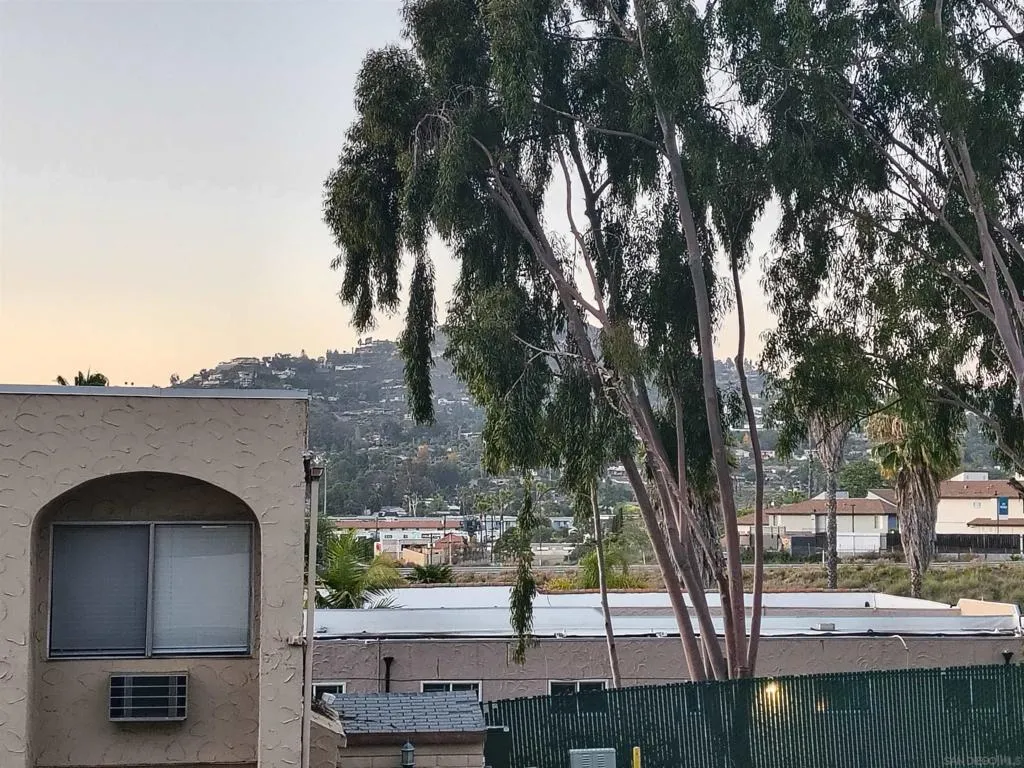3557 Kenora Dr 22, Spring Valley, California 91977 home-pic-22