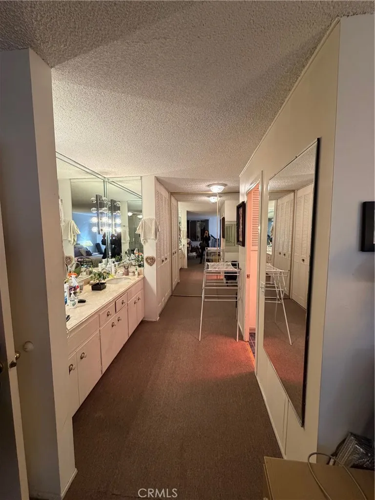 5301 Balboa Boulevard F2, Encino, California 91316 home-pic-8
