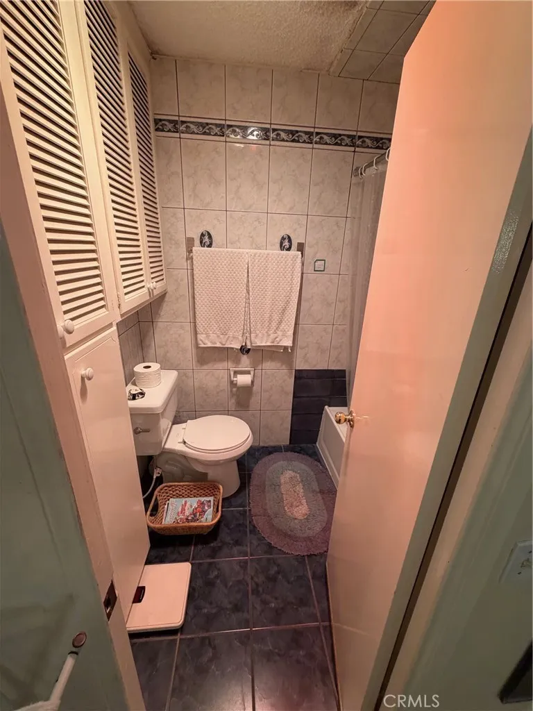 5301 Balboa Boulevard F2, Encino, California 91316 home-pic-9