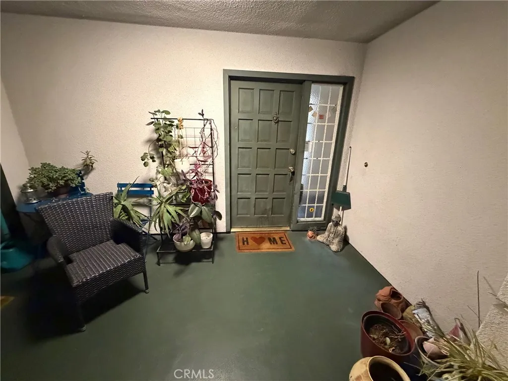 5301 Balboa Boulevard F2, Encino, California 91316 home-pic-11