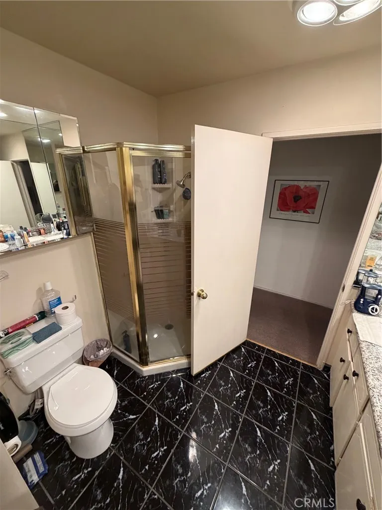 5301 Balboa Boulevard F2, Encino, California 91316 home-pic-7