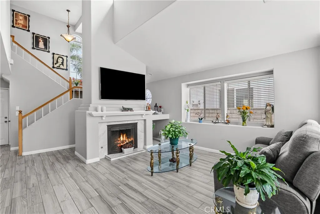 25726 Emerson Lane, Stevenson Ranch, California 91381 home-pic-5