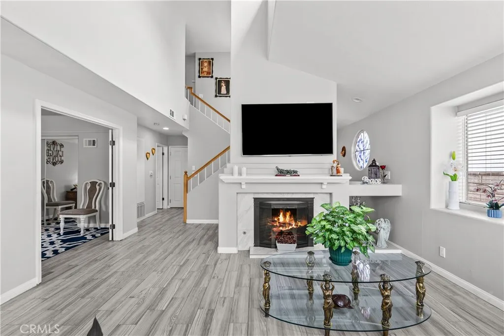 25726 Emerson Lane, Stevenson Ranch, California 91381 home-pic-6