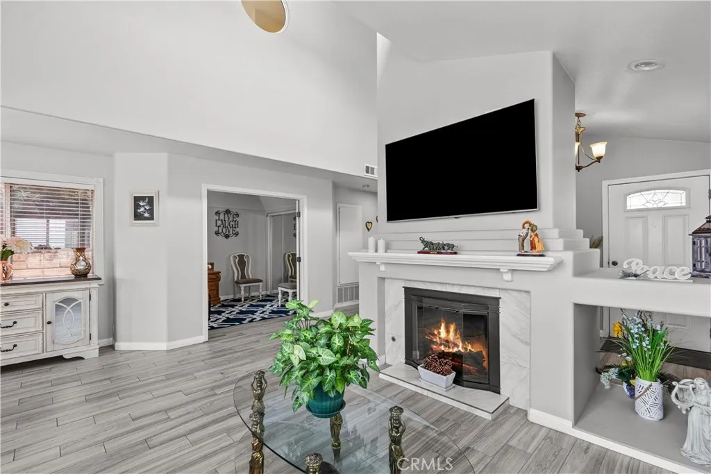 25726 Emerson Lane, Stevenson Ranch, California 91381 home-pic-7