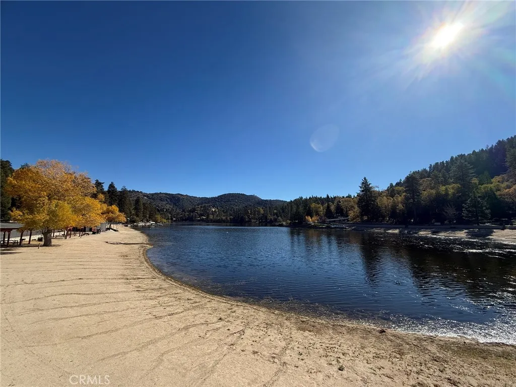 23489 Lake, Crestline, California 92325 home-pic-15