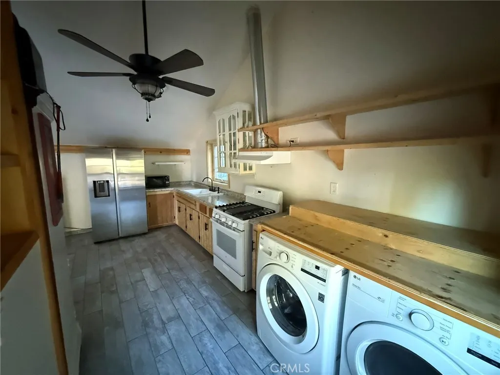23489 Lake, Crestline, California 92325 home-pic-7