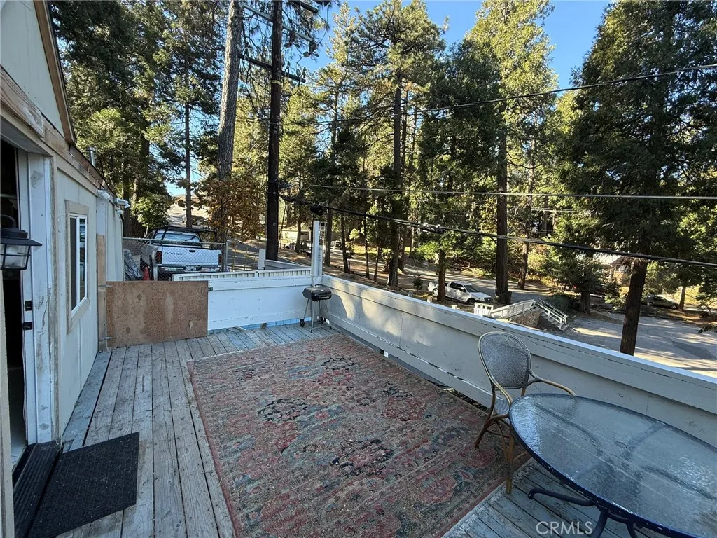 23489 Lake, Crestline, California 92325 home-pic-1