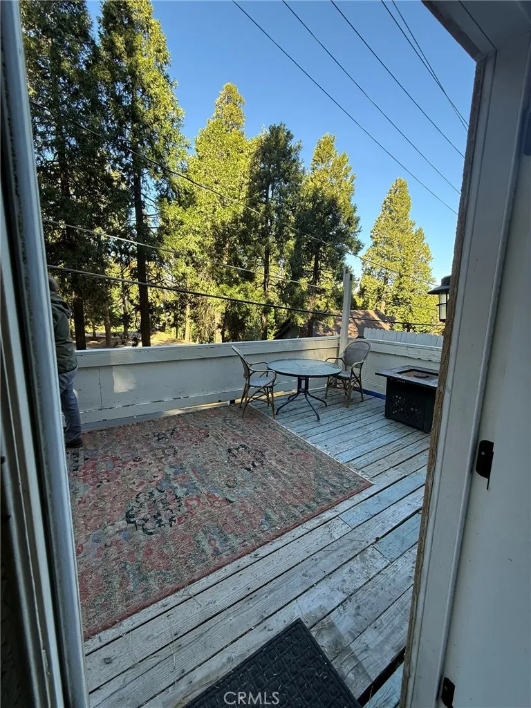 23489 Lake, Crestline, California 92325 home-pic-12