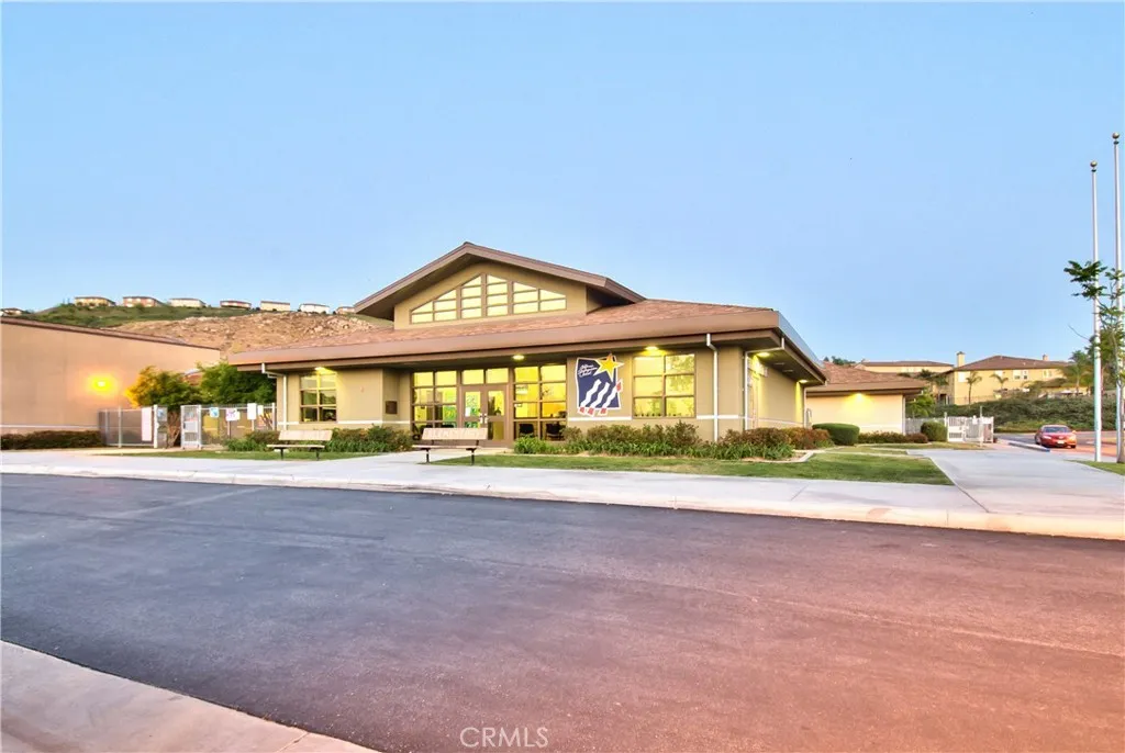 16696 S Peak Court, Riverside, California 92503 home-pic-58