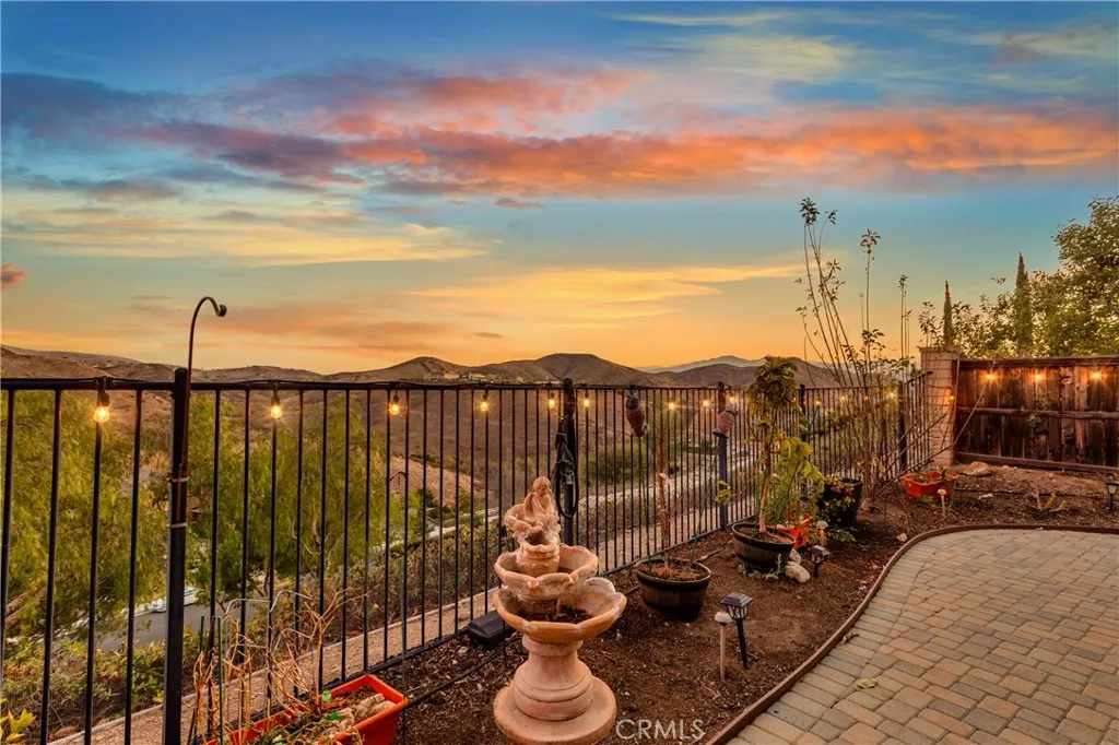 16696 S Peak Court, Riverside, California 92503 home-pic-1