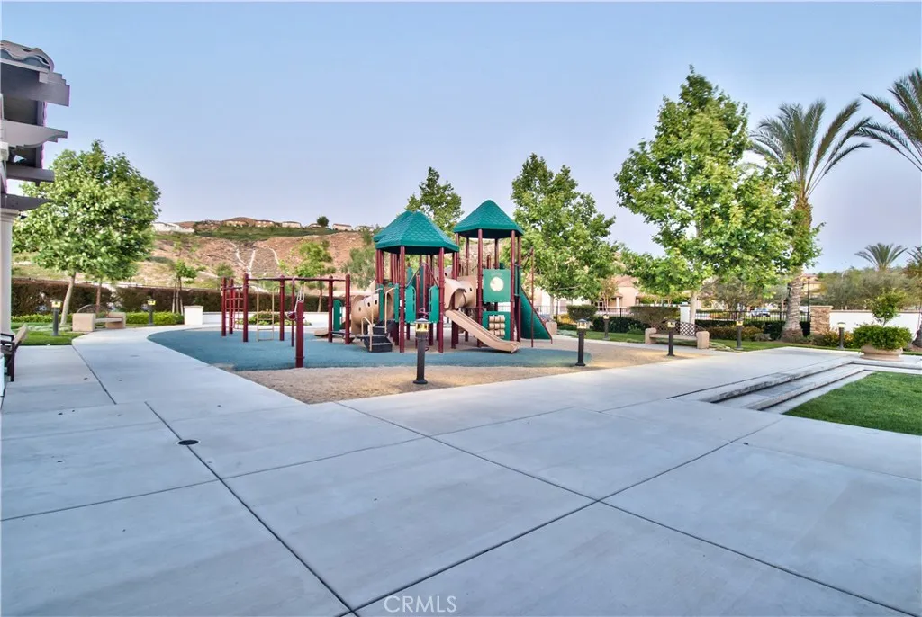 16696 S Peak Court, Riverside, California 92503 home-pic-51