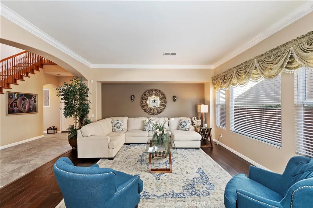 16696 S Peak Court, Riverside, California 92503 home-pic-10