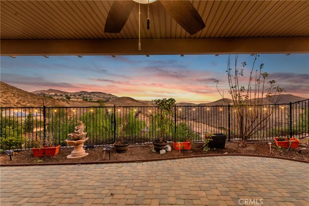 16696 S Peak Court, Riverside, California 92503 home-pic-40