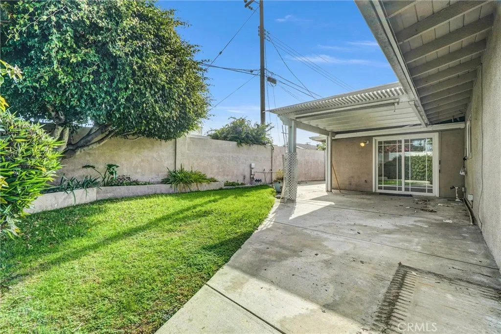 16502 Loire, Huntington Beach, California 92647 home-pic-25