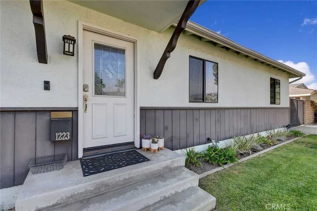 1223 Charvers, Glendora, California 91740 home-pic-12