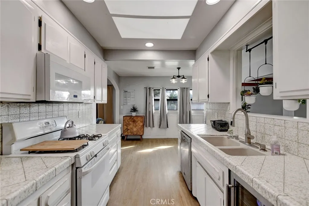 1223 Charvers, Glendora, California 91740 home-pic-21