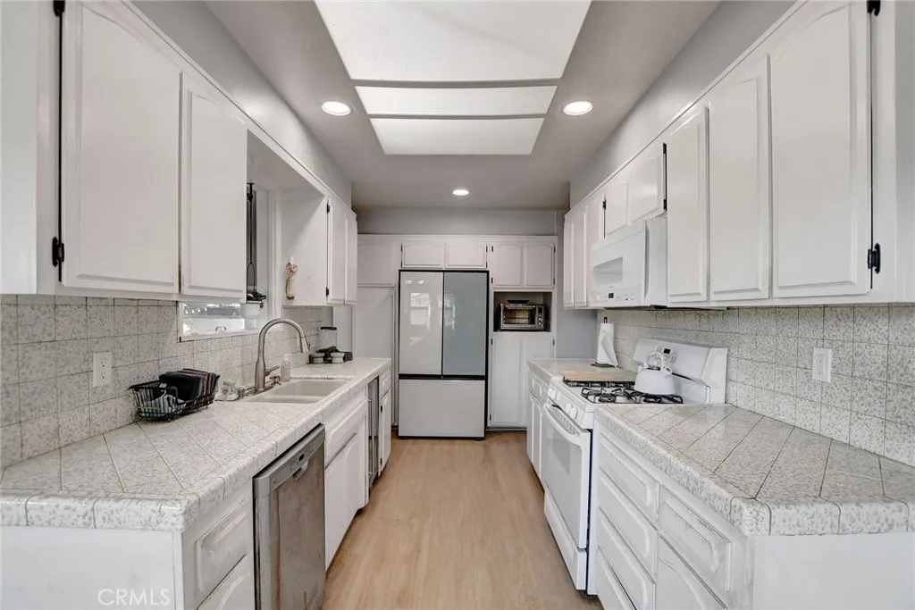 1223 Charvers, Glendora, California 91740 home-pic-20