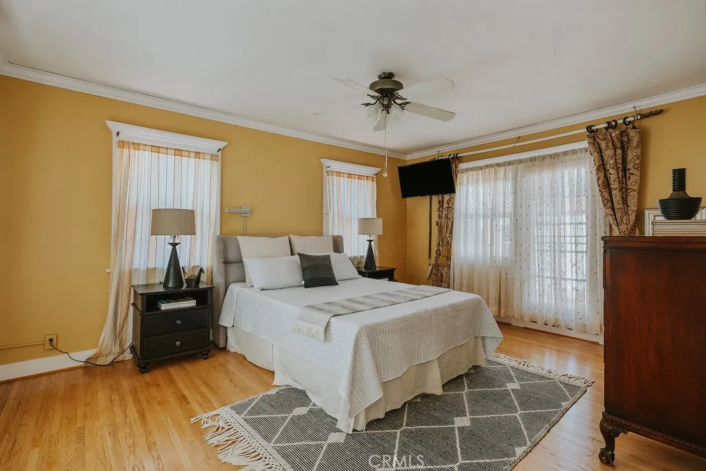 521 W Whiting Avenue, Fullerton, California 92832 home-pic-35