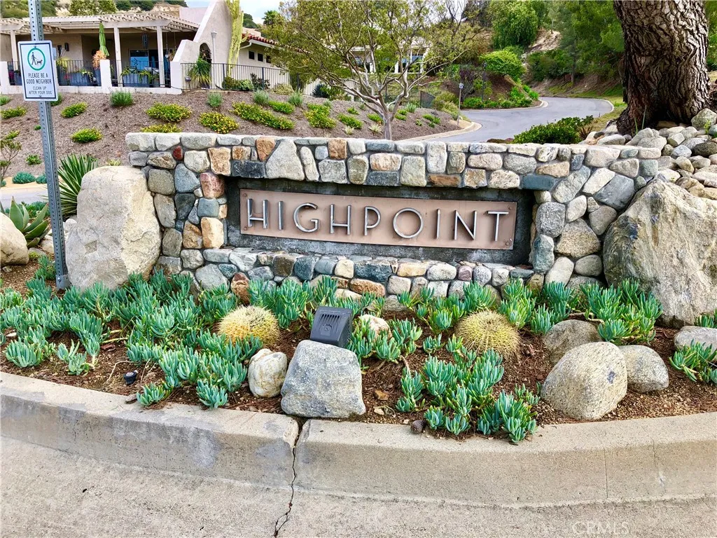 892 W Highpoint, Claremont, California 91711 home-pic-56