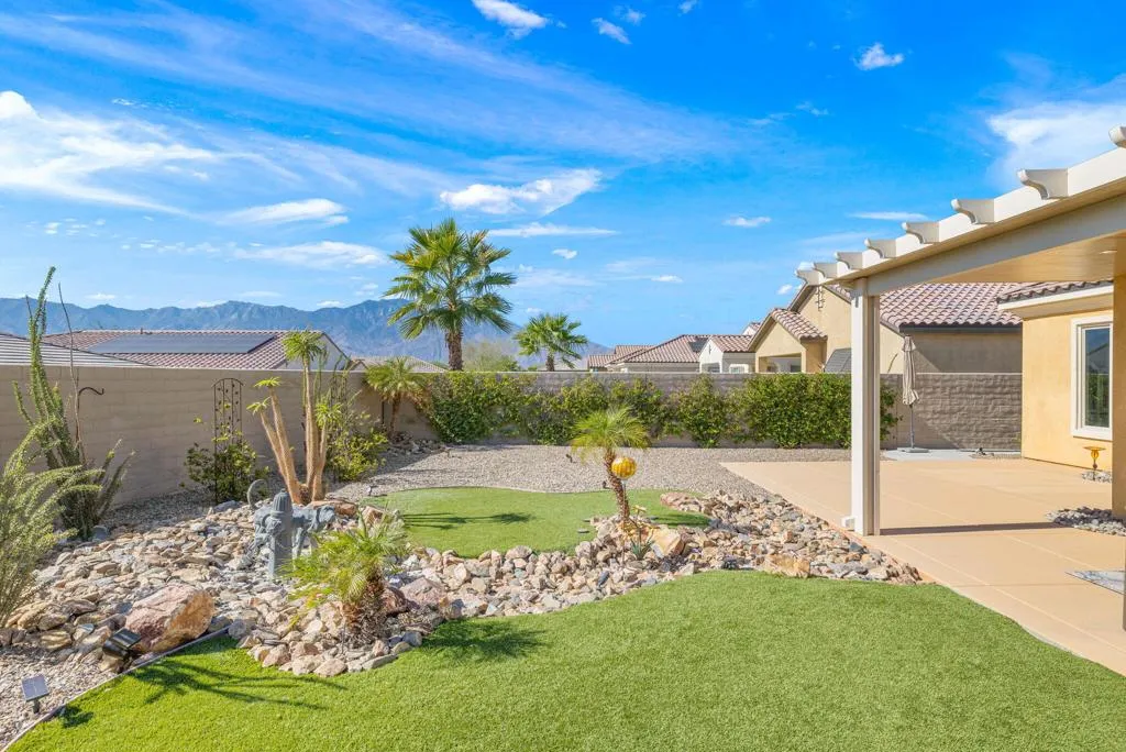 25 Pinot Noir, Rancho Mirage, California 92270 home-pic-23