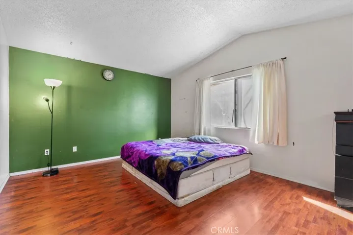 829 Award, Colton, California 92324