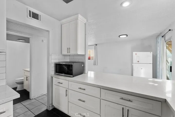 829 Award, Colton, California 92324