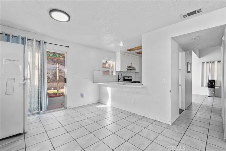 829 Award, Colton, California 92324