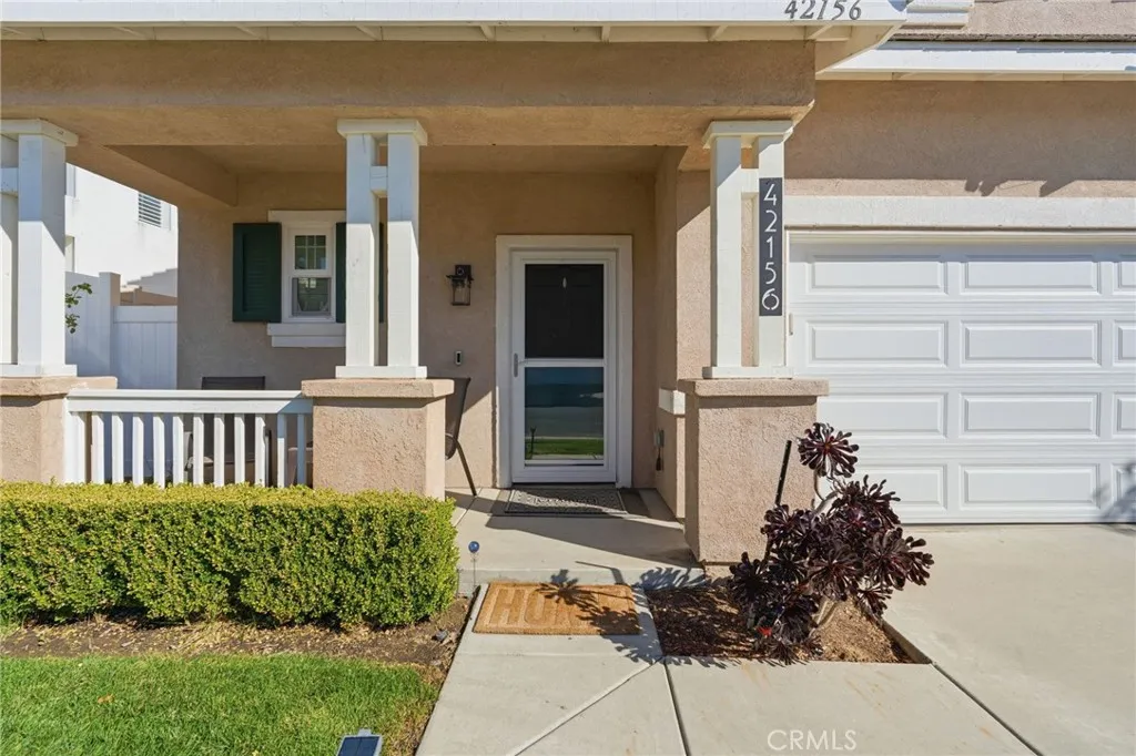 42156 Chestnut Drive, Temecula, California 92591 home-pic-1