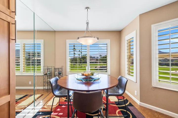 Dine Area Room with Views