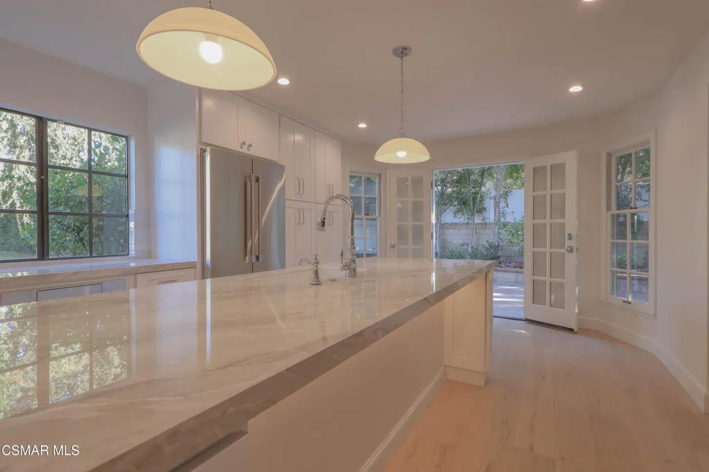 3008 Shadow Brook Lane, Westlake Village, California 91361 home-pic-1