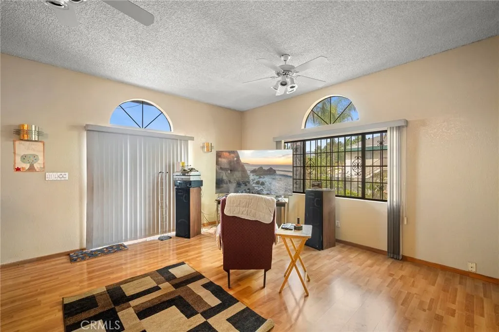 2161 Ridgeview, Eagle Rock, California 90041 home-pic-15