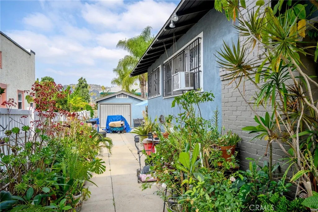 2161 Ridgeview, Eagle Rock, California 90041 home-pic-34