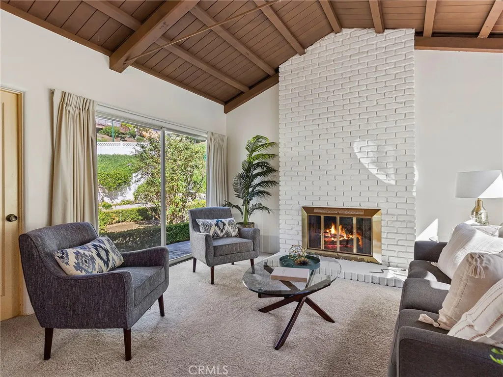 1620 Melwood Drive, Glendale, California 91207 home-pic-20