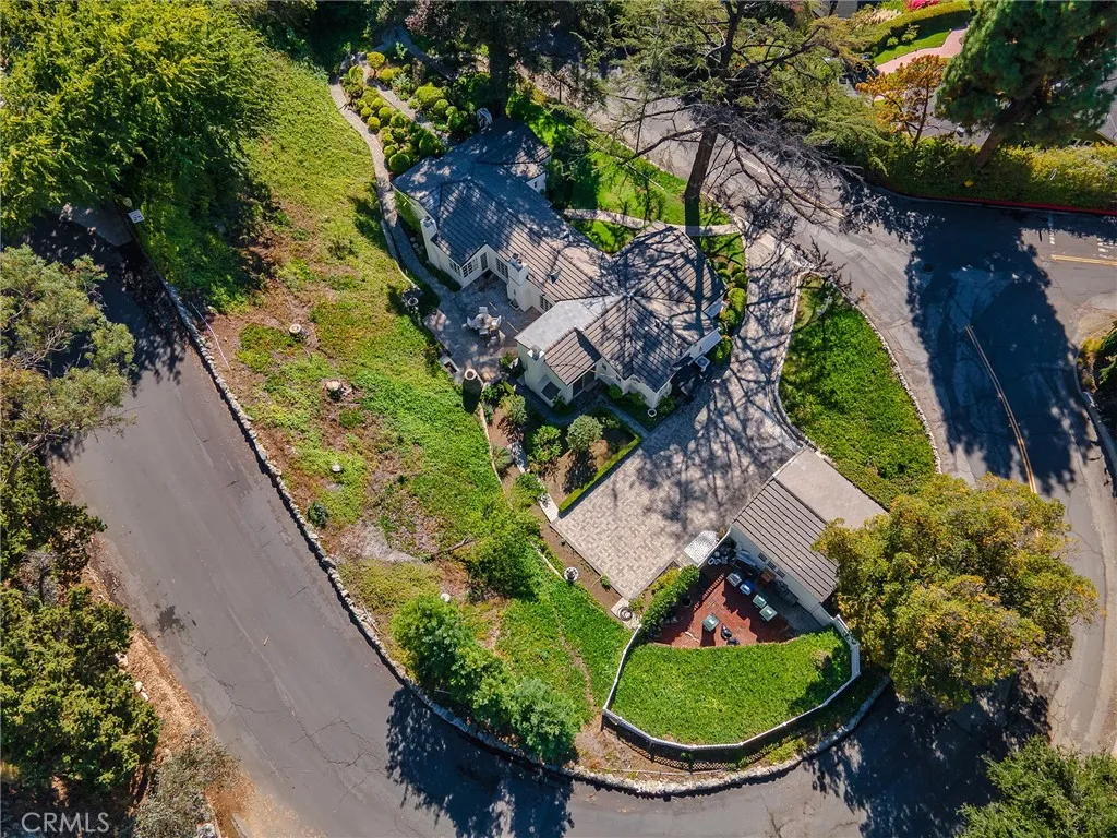 1620 Melwood Drive, Glendale, California 91207 home-pic-48