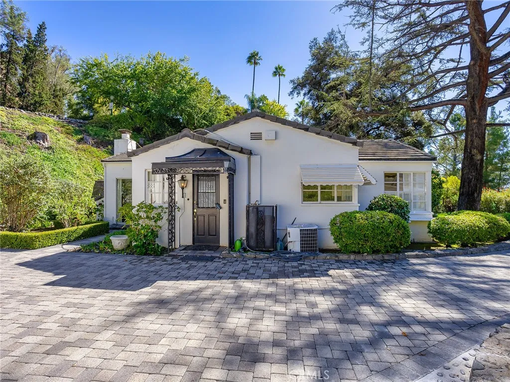 1620 Melwood Drive, Glendale, California 91207 home-pic-29