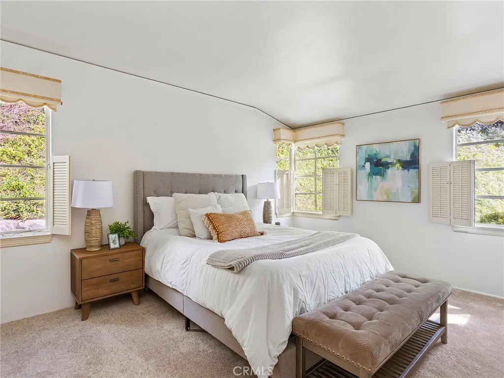1620 Melwood Drive, Glendale, California 91207 home-pic-21