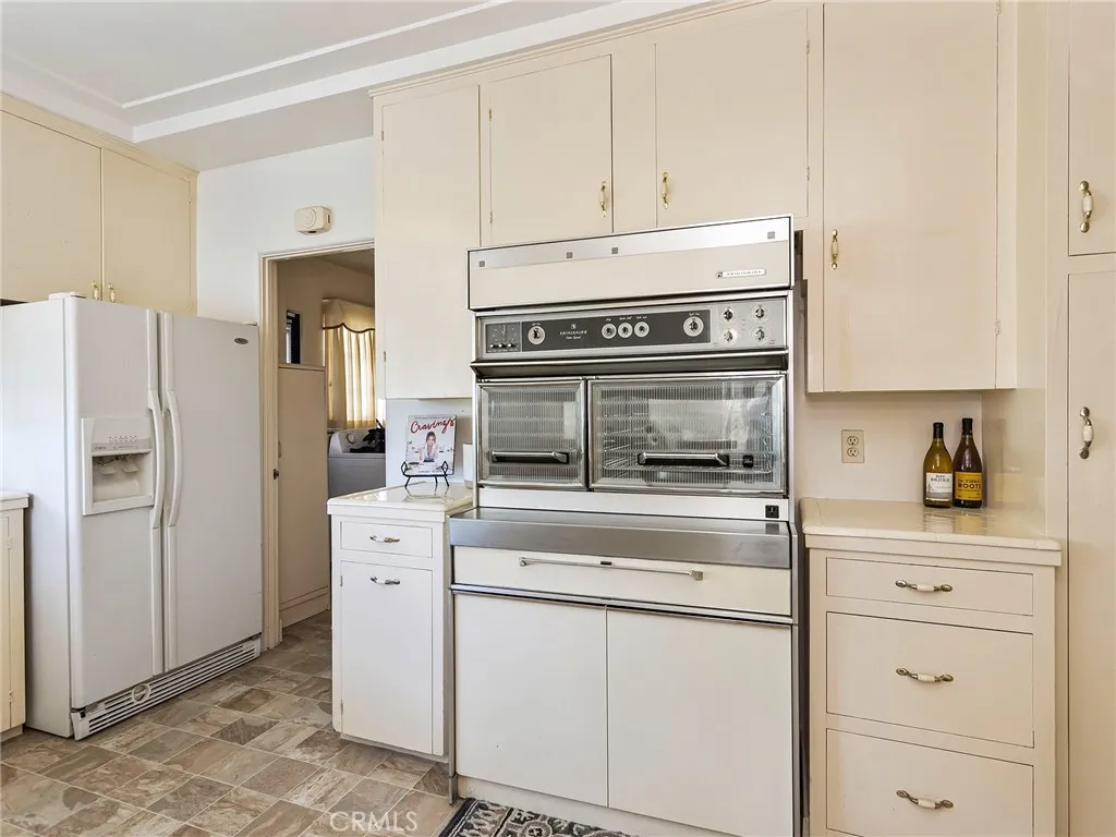 1620 Melwood Drive, Glendale, California 91207 home-pic-6