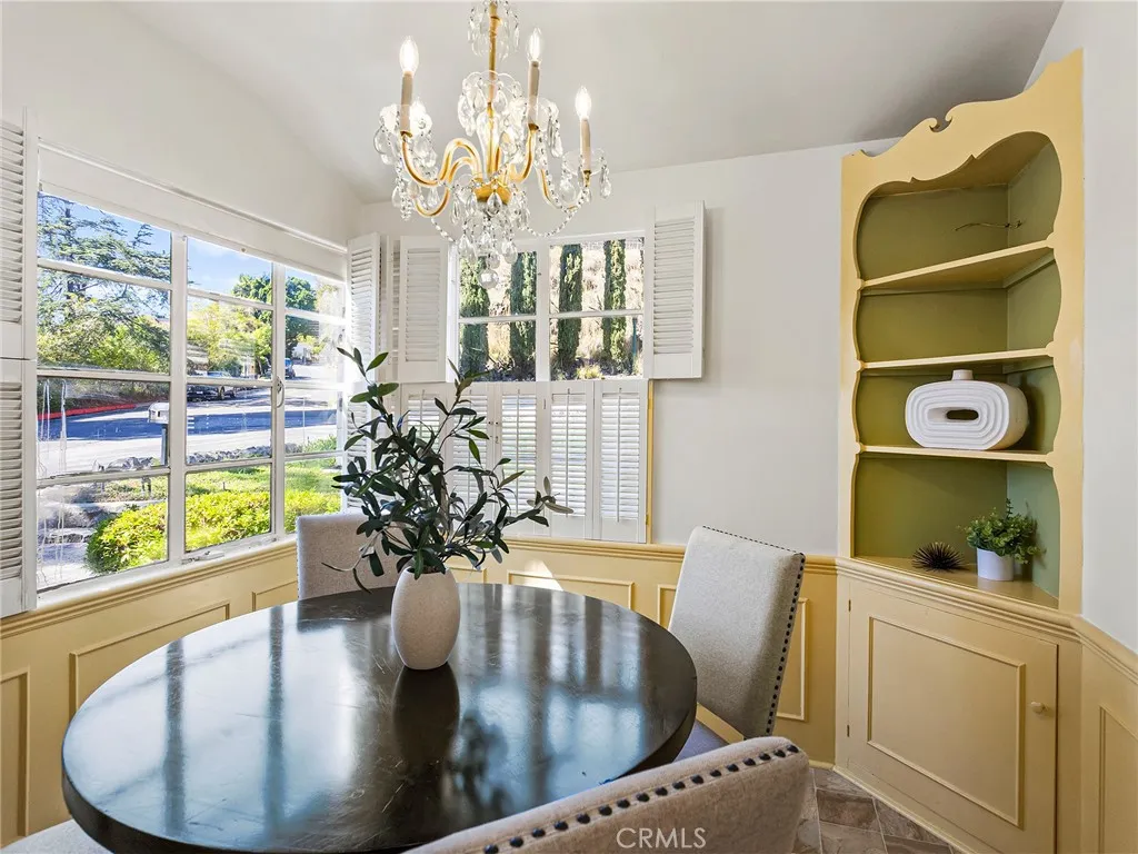 1620 Melwood Drive, Glendale, California 91207 home-pic-9
