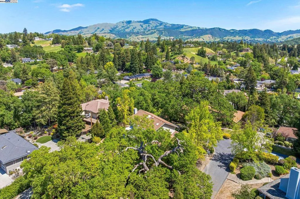 484 El Pintado Rd, Danville, California 94526 home-pic-52