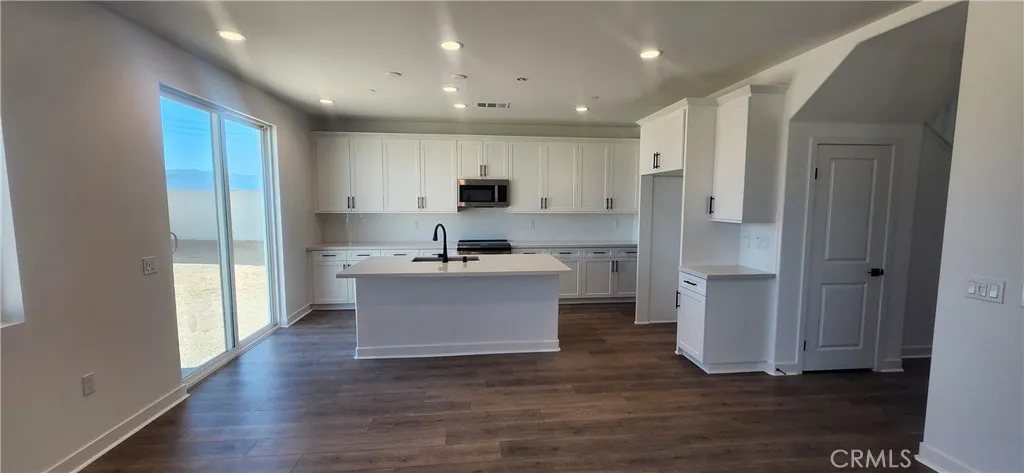 6305 Marion Mountain, Hesperia, California 92345 home-pic-5