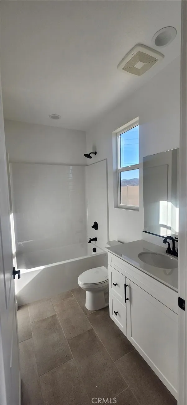 6305 Marion Mountain, Hesperia, California 92345 home-pic-3