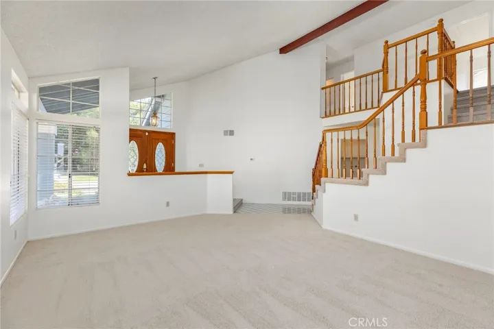 Living Room/Front Entry