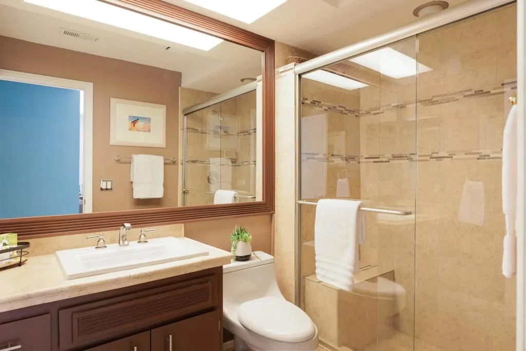 247 Vista Royale Circle W, Palm Desert, California 92211 home-pic-26