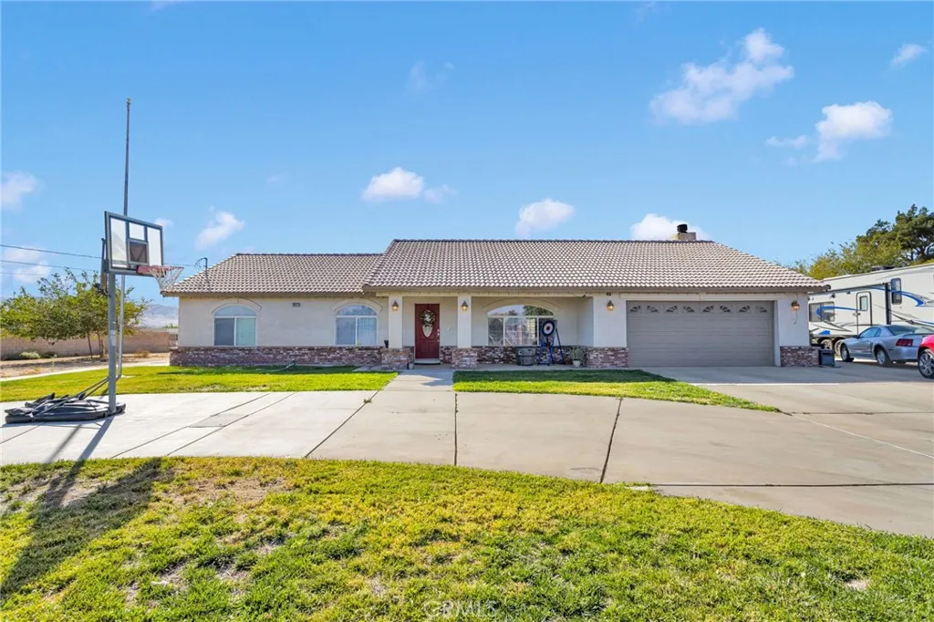 18575 Atlantic Street, Hesperia, California 92345 home-pic-3