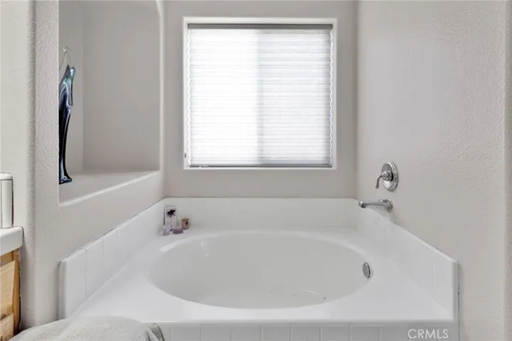 18575 Atlantic Street, Hesperia, California 92345