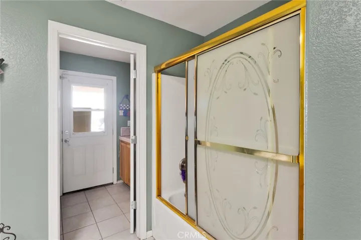 18575 Atlantic Street, Hesperia, California 92345