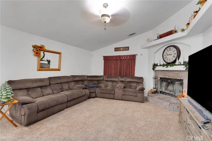 18575 Atlantic Street, Hesperia, California 92345