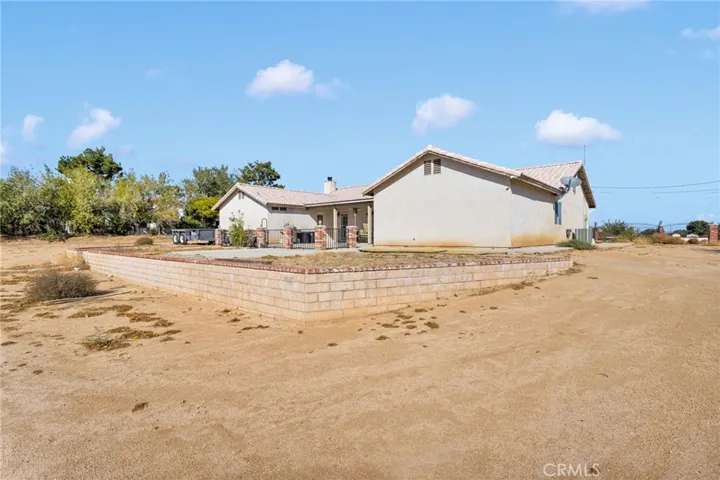 18575 Atlantic Street, Hesperia, California 92345